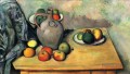 Stilllebenkrug und frucht auf einem Tisch Paul Cezanne